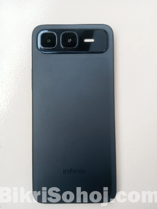 Infinix Smart 10 plus only 5 month use